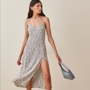 ✨Reformation Crimini Dress✨